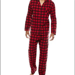Hanes Pants - NWT - Men’s Buffalo Plaid Pajama Set Hanes Pants - NWT - Men’s Buffalo Plaid Pajama Set